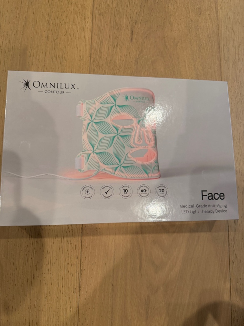 Omnilux Contour Face LED Mask - Picture 2 of 4